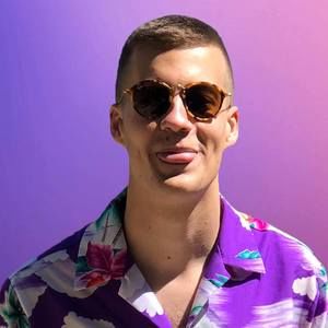 Meet your Posher, Chase